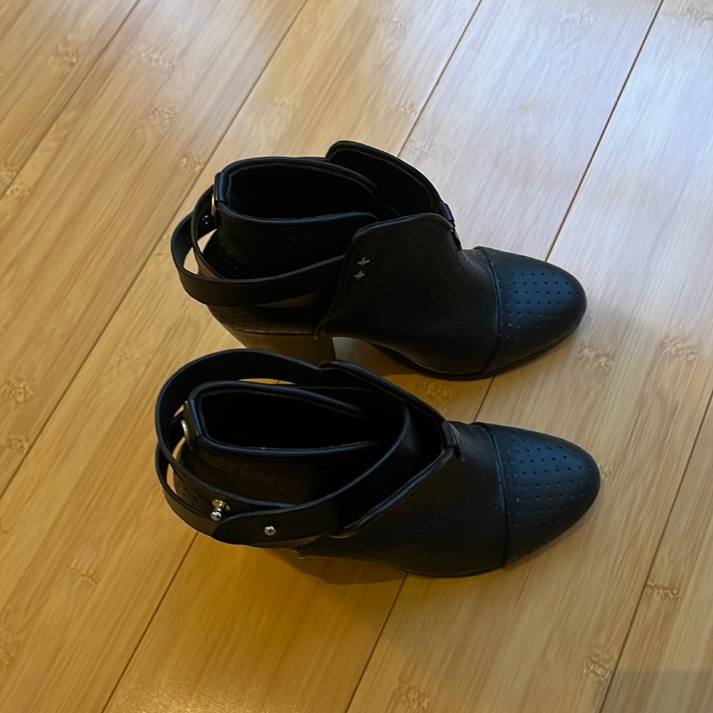 Rag & Bone black perforated leather booties, size 6 / 36